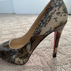 Christian Louboutin Roccia Simple Pump 100 mm Python sz 39